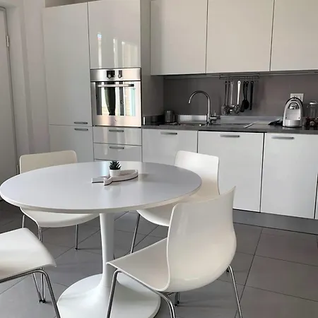 Casa Vacanze/soggiorno Lavoro A Διαμέρισμα *